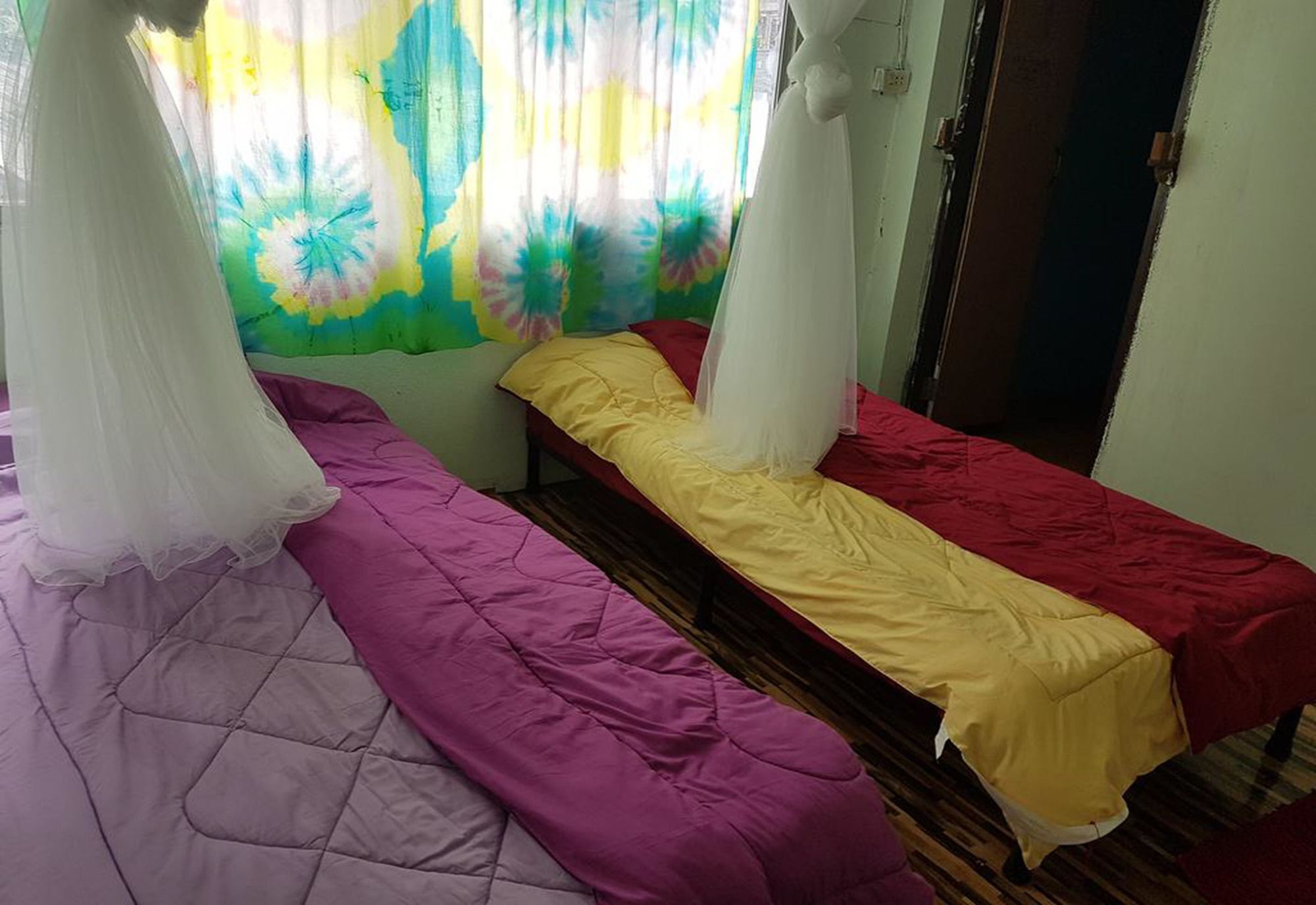 צ'יאנג ריי Bar 184 Party Hostel (Adults Only) מראה חיצוני תמונה
