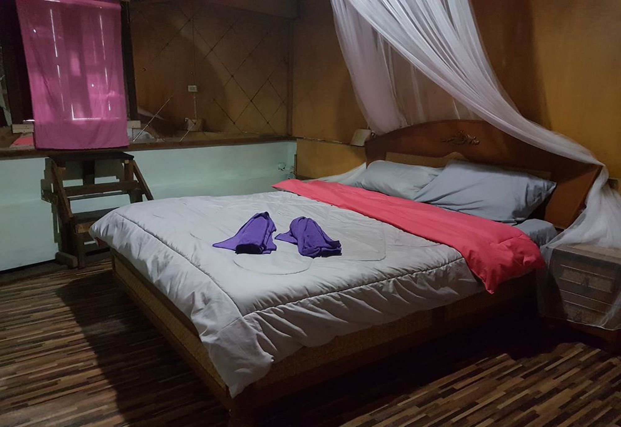 צ'יאנג ריי Bar 184 Party Hostel (Adults Only) מראה חיצוני תמונה
