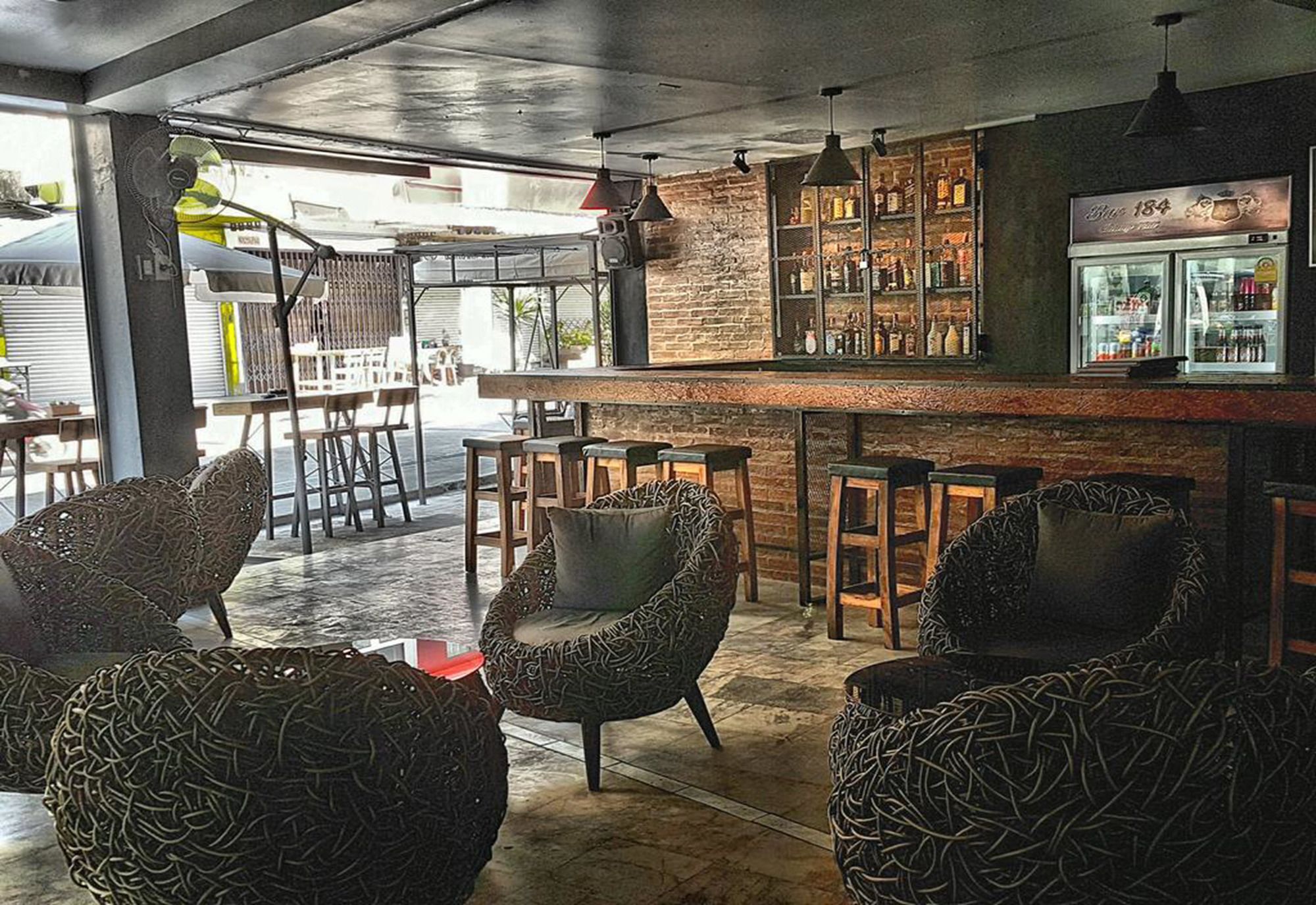 צ'יאנג ריי Bar 184 Party Hostel (Adults Only) מראה חיצוני תמונה