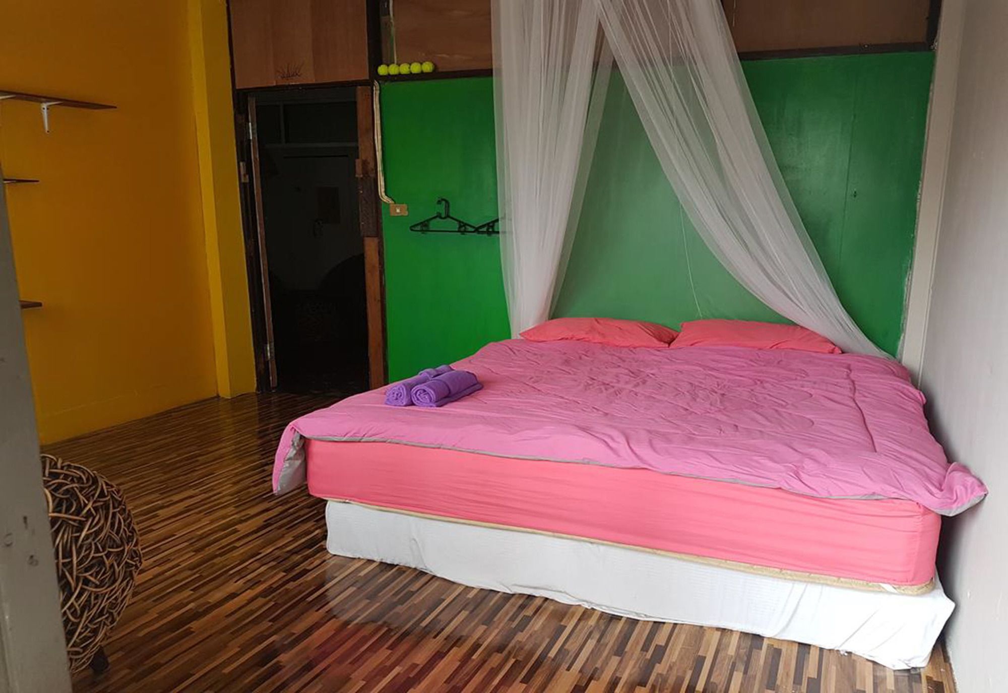 צ'יאנג ריי Bar 184 Party Hostel (Adults Only) מראה חיצוני תמונה